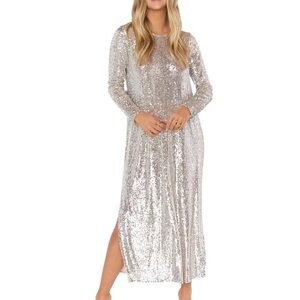 Beautiful sequin dress. Expect compliments!!